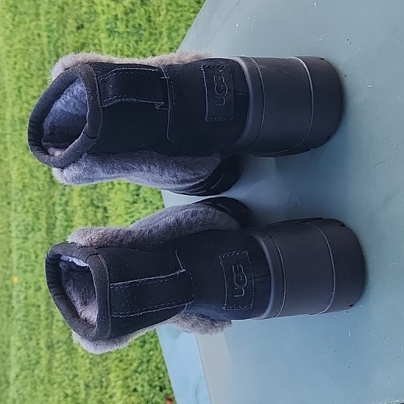 UGG BROOKLYN SUNBURST Boots Size 11 SN 1145710 - Picture 4 of 12